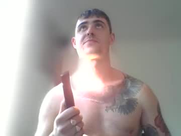 Alexhugonolan Chaturbate stream image from July 26, 2025