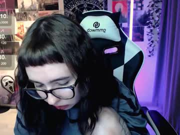 Julscinamon Chaturbate stream image from July 26, 2025