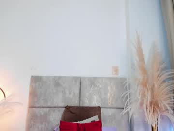 Lisahadwiin Chaturbate stream image from July 26, 2025
