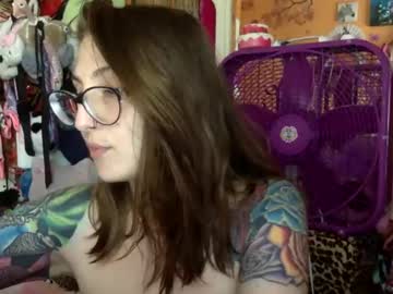Lillylushabae stream image from July 26, 2025
