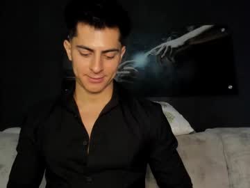 Derek_Zane8 Chaturbate stream image from July 27, 2025