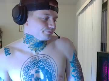 Redinthebed Chaturbate stream image from July 27, 2025