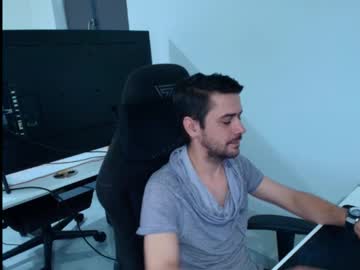 Milo_Player Chaturbate stream image from July 27, 2025