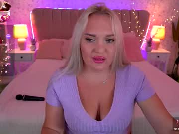 Missyymartinezz Chaturbate stream image from July 27, 2025