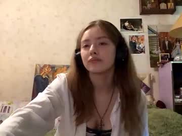 Lauranstrine Chaturbate stream image from July 27, 2025