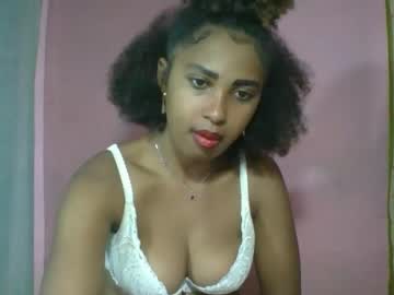 Bavianona Chaturbate stream image from July 27, 2025