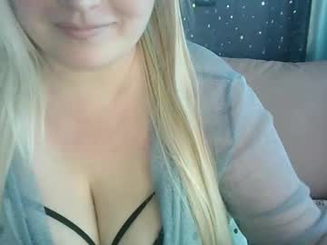 Marina_Smit Chaturbate stream image from July 27, 2025