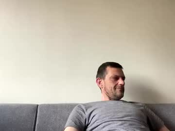 Defloy Chaturbate stream image from July 27, 2025