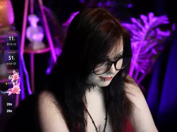 Alicegothbaby Chaturbate stream image from July 27, 2025