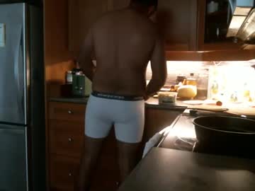 Bigcumcanada Chaturbate stream image from July 27, 2025