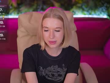 Kaylamooree Chaturbate stream image from July 27, 2025