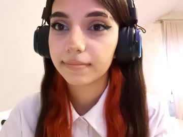 Maureenbuff stream image from July 27, 2025