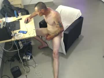 Cravedave_D Chaturbate stream image from July 27, 2025