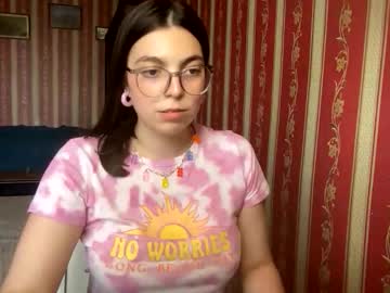 Susyli Chaturbate stream image from July 27, 2025