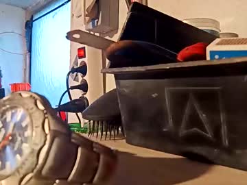 Andris40 Chaturbate stream image from July 27, 2025