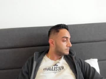 Fitcouplela Chaturbate stream image from July 27, 2025