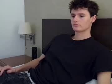 Sensualalien Chaturbate stream image from July 28, 2025