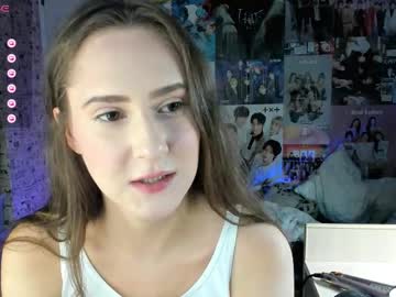 Lucyrose33 Chaturbate stream image from July 28, 2025