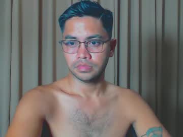 Urasianversahunkxx Chaturbate stream image from July 28, 2025
