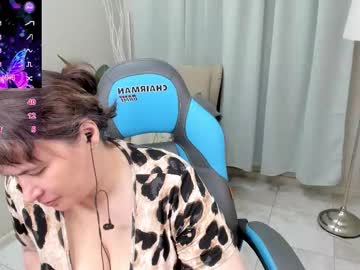 Isabelabell Chaturbate stream image from July 28, 2025