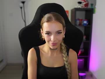 Alexxisky Chaturbate stream image from July 28, 2025