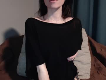 Tinyytina Chaturbate stream image from July 28, 2025