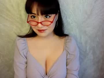 Esmeborne Chaturbate stream image from July 28, 2025