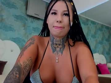 Angelblackxx Chaturbate stream image from July 28, 2025