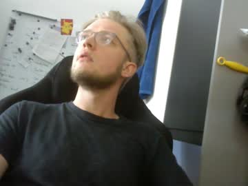 Bloom041 Chaturbate stream image from July 28, 2025