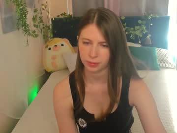 Megancrem Chaturbate stream image from July 28, 2025