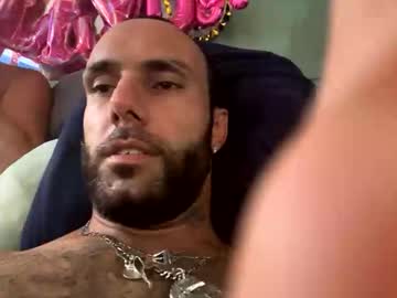 2breezy86tre Chaturbate stream image from July 28, 2025