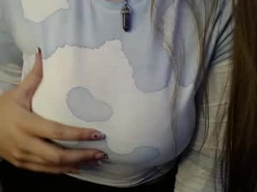 Julie_Extasy Chaturbate stream image from July 28, 2025