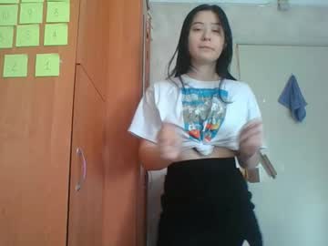 Mariannimoto Chaturbate stream image from July 28, 2025