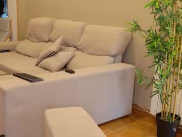 Isabellauribe Chaturbate stream image from July 28, 2025