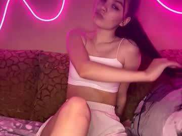 Tiffaneyolliver Chaturbate stream image from July 28, 2025