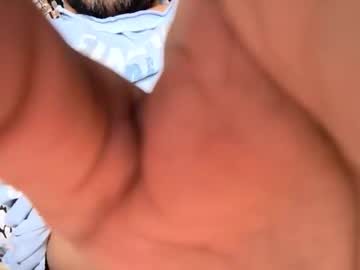 Cangux Chaturbate stream image from July 28, 2025