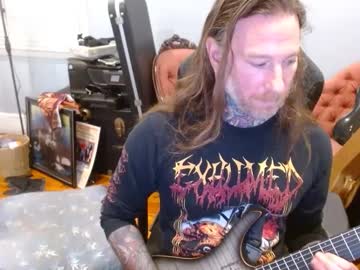 Longhair021 Chaturbate stream image from July 28, 2025