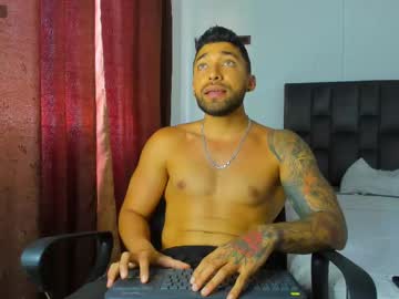 Martinlenox Chaturbate stream image from July 28, 2025