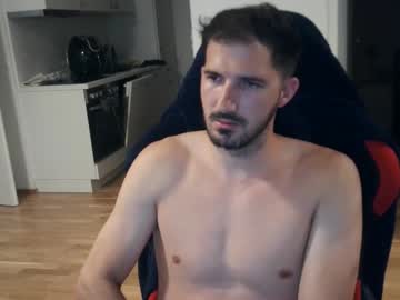 Goldnic_10 Chaturbate stream image from July 28, 2025