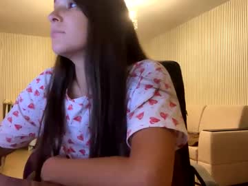Junel06 Chaturbate stream image from July 28, 2025