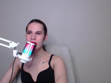 Cassiemich Chaturbate stream image from July 28, 2025