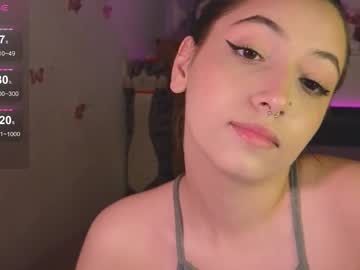 Em1liaa Chaturbate stream image from July 28, 2025