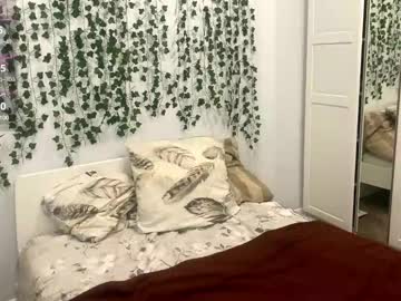 Kitten_Nox Chaturbate stream image from July 28, 2025