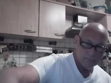 Baldleggingslover Chaturbate stream image from July 28, 2025