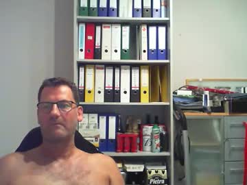 Macfly67 Chaturbate stream image from July 28, 2025
