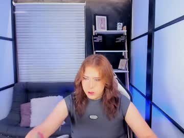 Janneblossom Chaturbate stream image from July 28, 2025