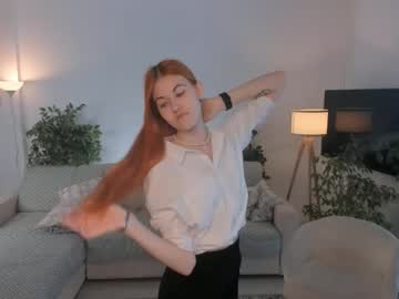 Melonybakemeier Chaturbate stream image from July 29, 2025