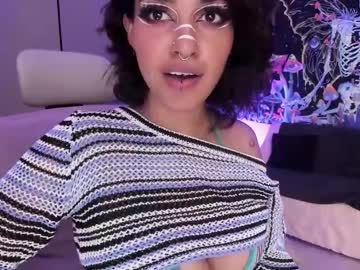Bunnypeachyy Chaturbate stream image from July 29, 2025