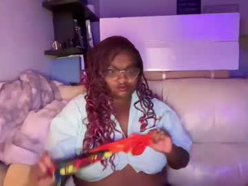 Nadineluvsxo Chaturbate stream image from July 29, 2025