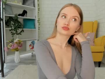 Isabellatorrance Chaturbate stream image from July 29, 2025